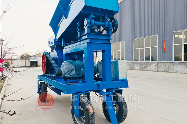 移動(dòng)對輥制砂機(jī)