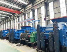 全自動(dòng)液壓對(duì)輥制砂機(jī)多少錢(qián)一臺(tái)