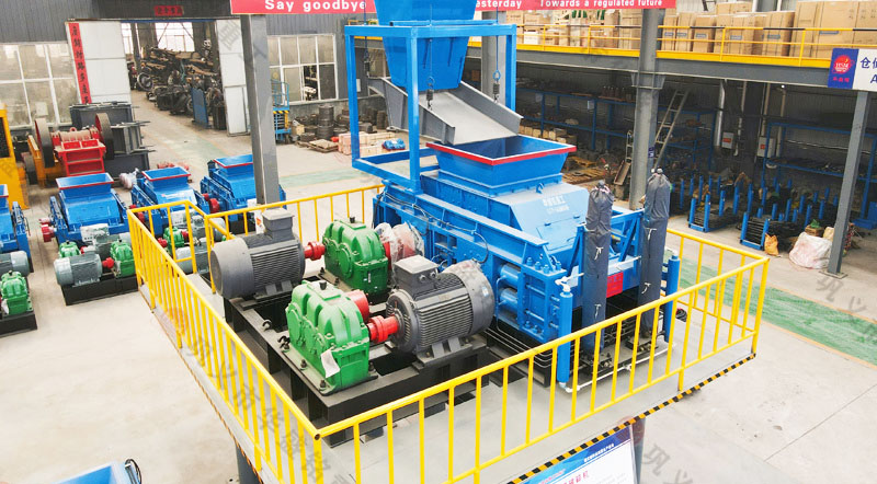 液壓對輥制砂機(jī)多少錢一臺(tái)